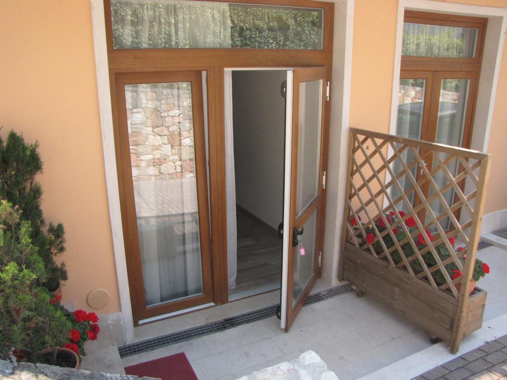 برنزوني سول جاردا Residence Villa Margherita المظهر الخارجي الصورة