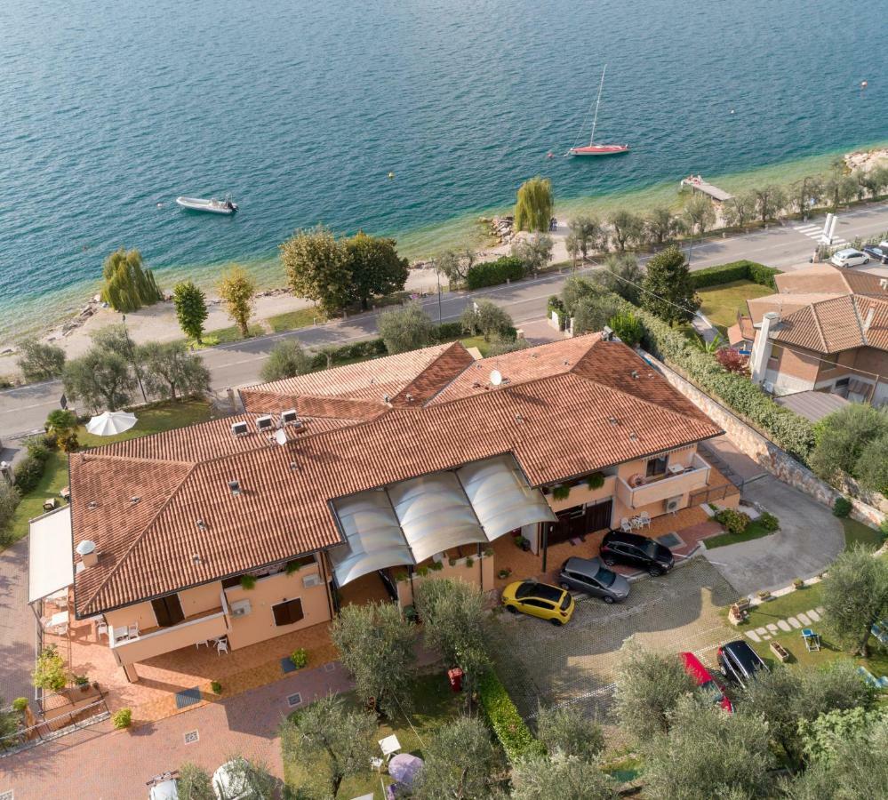 برنزوني سول جاردا Residence Villa Margherita المظهر الخارجي الصورة